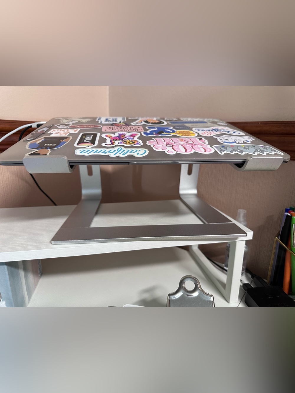 Adjustable Silver Laptop Stand for Desk – Ergonomic Riser